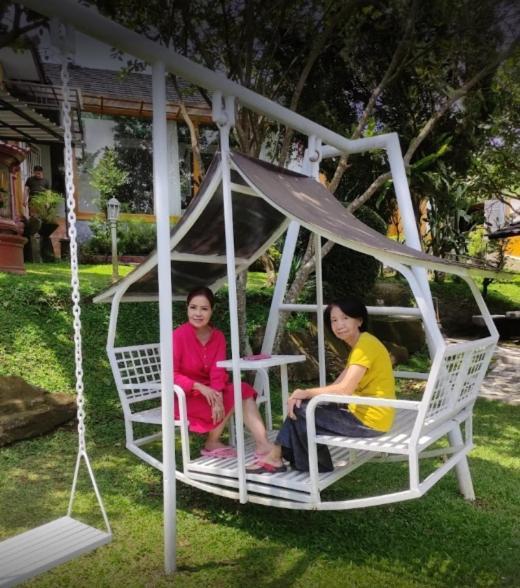 Villa Chacha at Macarena, Megamendung Bagian luar foto