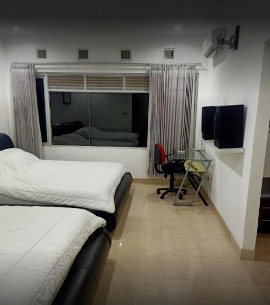 Villa Chacha at Macarena, Megamendung Bagian luar foto