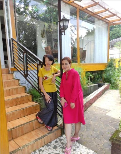 Villa Chacha at Macarena, Megamendung Bagian luar foto
