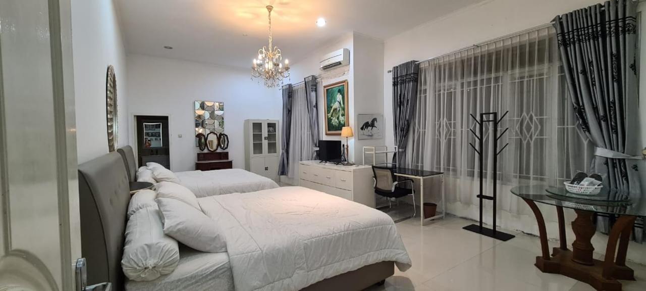 Villa Chacha at Macarena, Megamendung Bagian luar foto