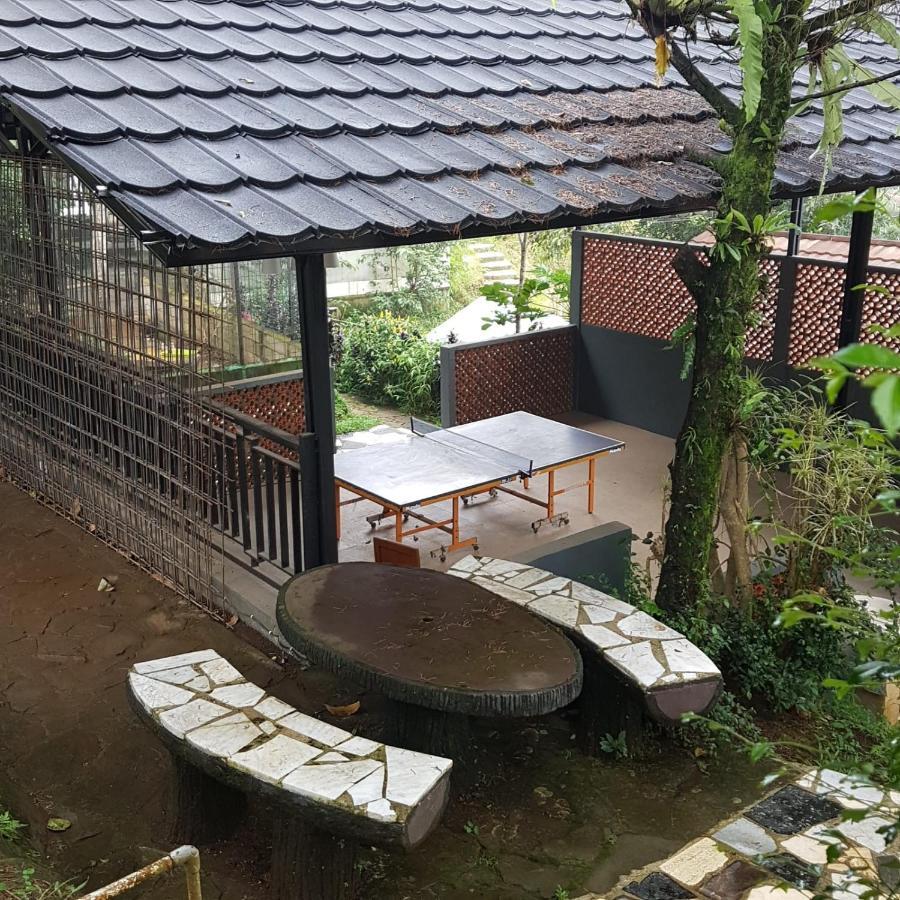 Villa Chacha at Macarena, Megamendung Bagian luar foto