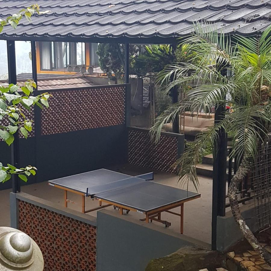 Villa Chacha at Macarena, Megamendung Bagian luar foto