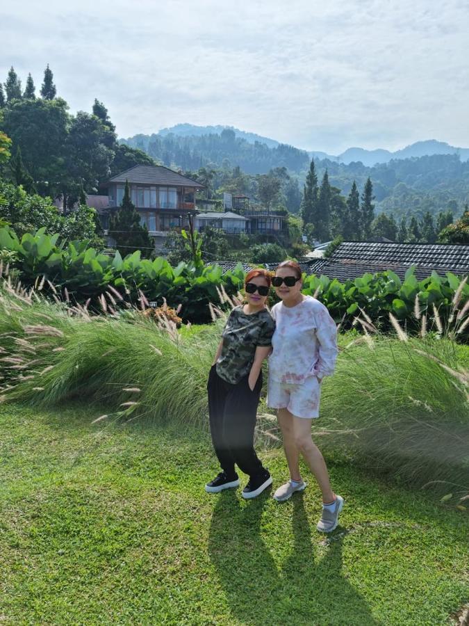 Villa Chacha at Macarena, Megamendung Bagian luar foto