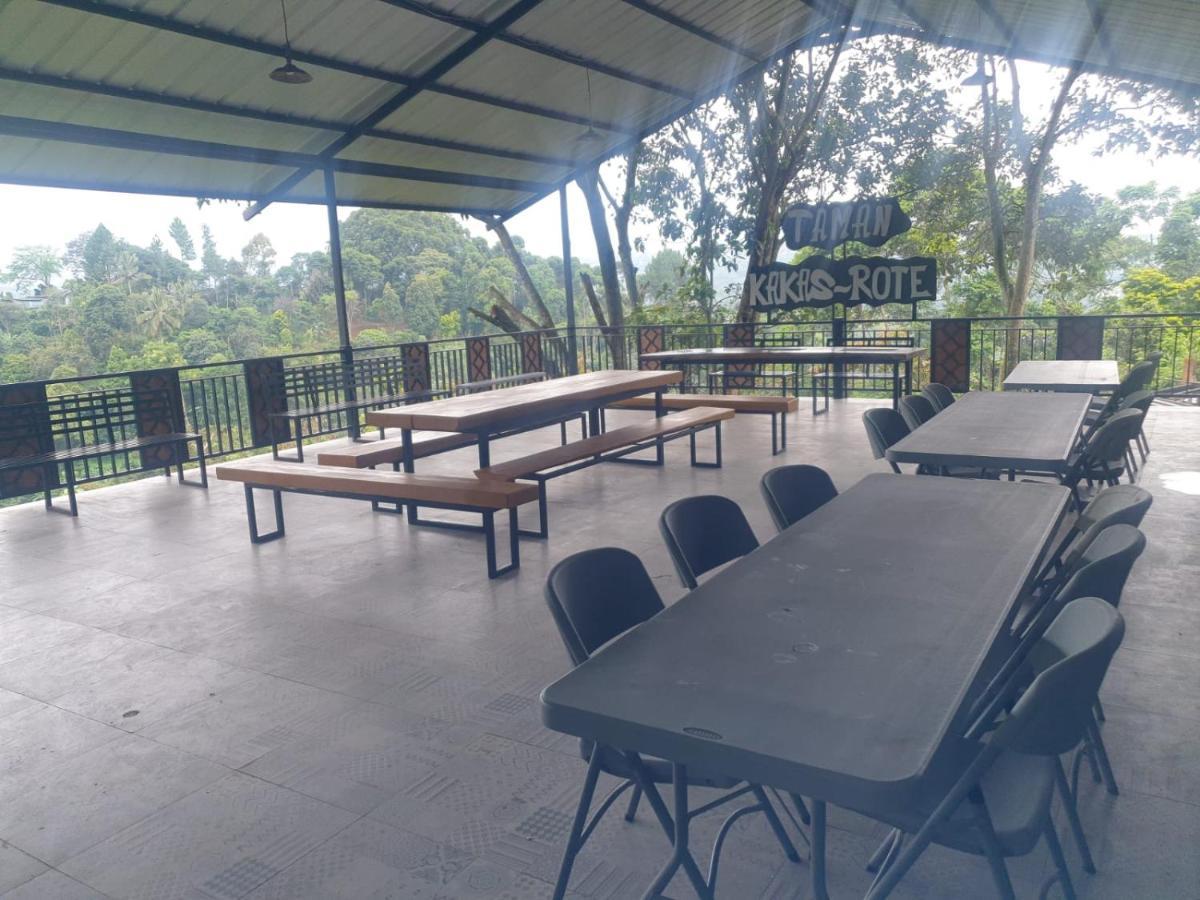 Villa Chacha at Macarena, Megamendung Bagian luar foto
