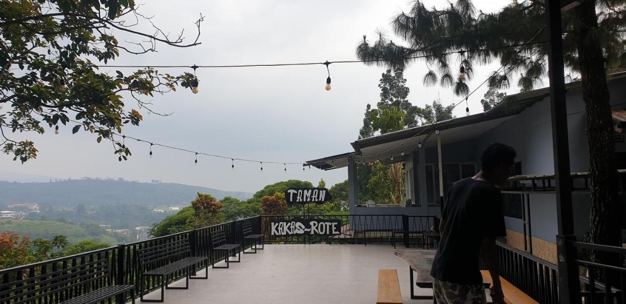 Villa Chacha at Macarena, Megamendung Bagian luar foto