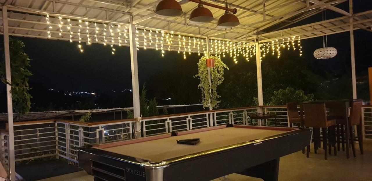 Villa Chacha at Macarena, Megamendung Bagian luar foto